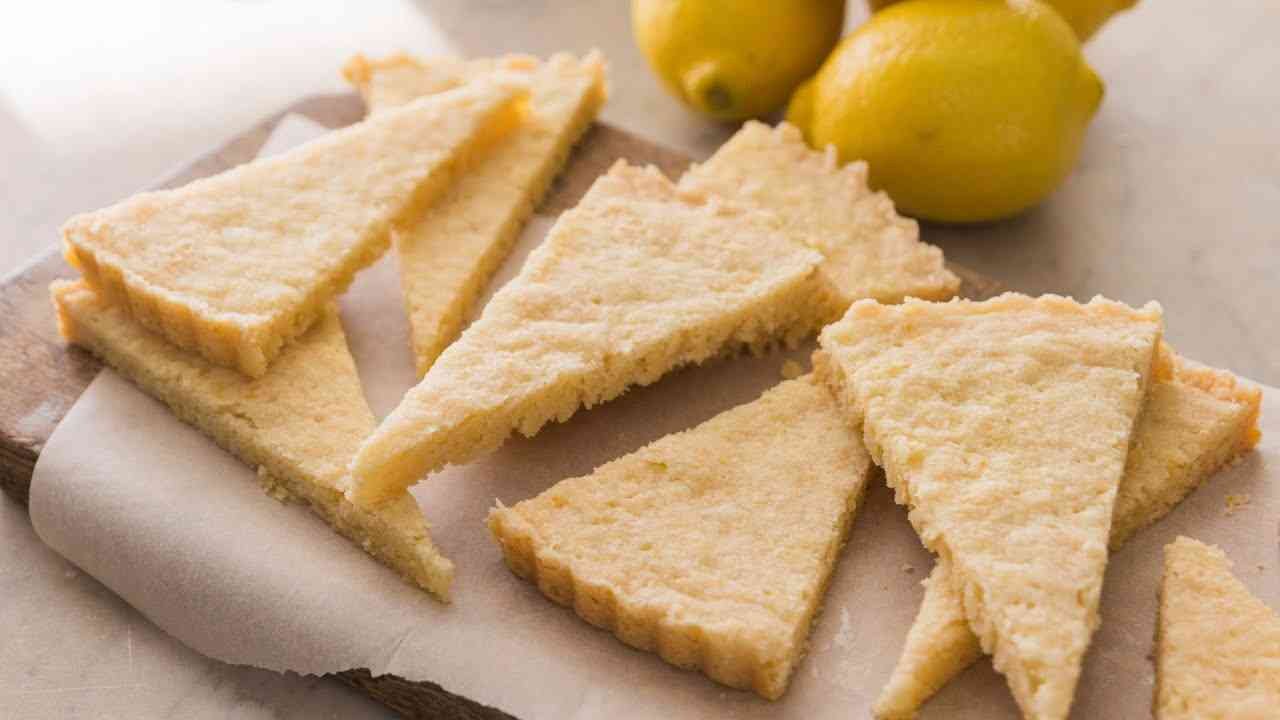 Zesty Lemon Shortbread Bliss - Cookies